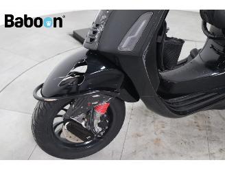 Vespa  Sprint 45KM picture 17