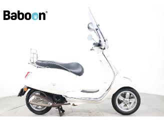 Vaurioauto  scooters Vespa  Primavera 45KM 2017/9