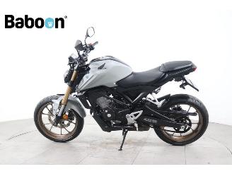 Honda CB 125 R picture 5