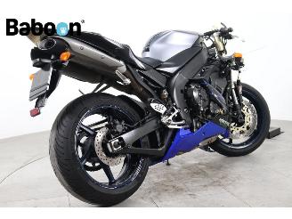 Yamaha  YZF-R1 picture 8