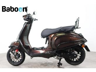Vespa  Sprint 25KM picture 5