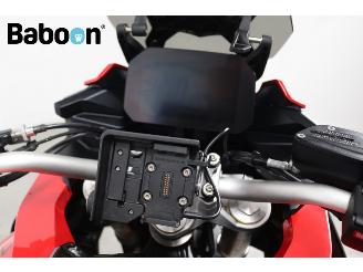 BMW  F 900 XR picture 17