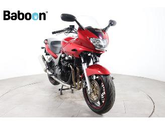 Kawasaki  ZR-7S picture 2