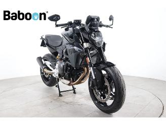 BMW F 900 R A2 Triple Black picture 2