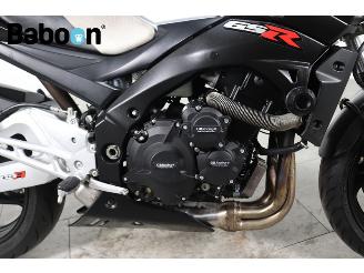Suzuki  GSR 600 picture 12