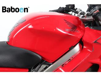 Honda VFR 800 FI picture 13