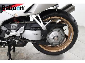 Honda VFR 800 FI picture 20