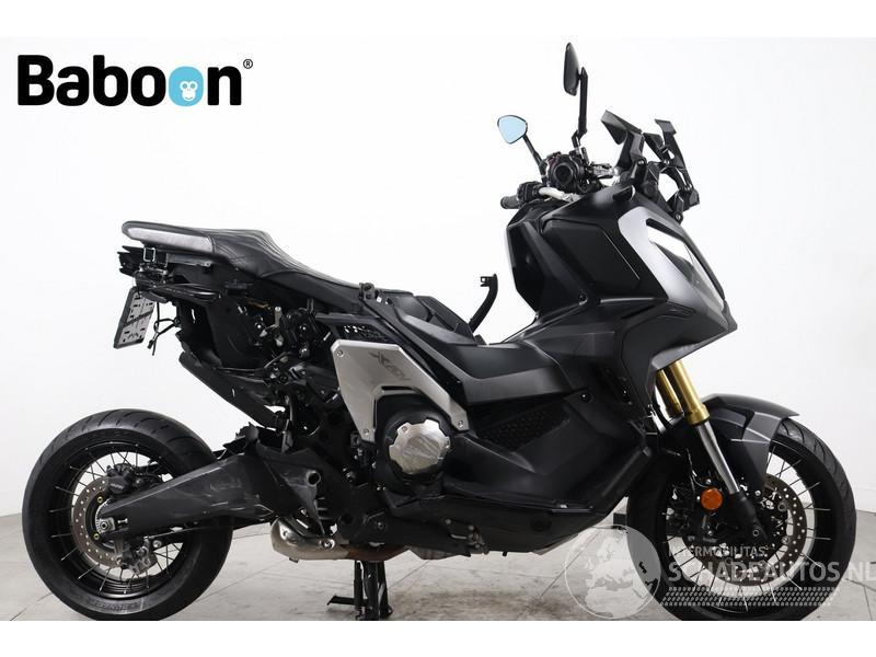 Honda  X-ADV