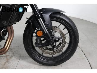 Honda CB 750 Hornet picture 12