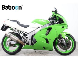 Vaurioauto  motor cycles Kawasaki  Ninja ZX-6R 1996/7