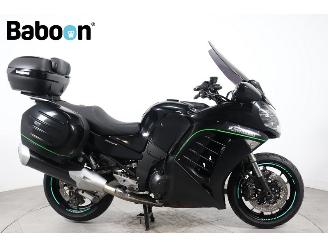 Vaurioauto  motor cycles Kawasaki GTR 1400 ABS 2015/4