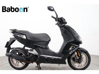 Unfall Kfz Roller Peugeot  Speedfight 4 45KM 2018/3