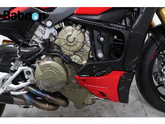Ducati Streetfighter V4 S picture 15