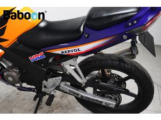 Honda CBR 125 R Repsol picture 18