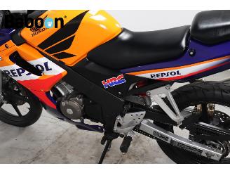 Honda CBR 125 R Repsol picture 17