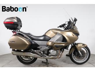 uszkodzony motocykle Honda NT 700 V Deaville ABS 2006/2