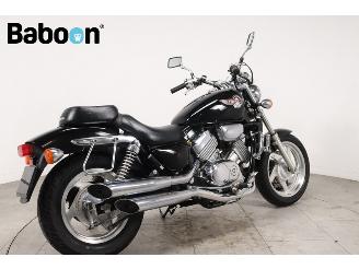 Honda VF 750 C Magna picture 2