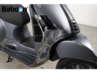 Vespa  GTS 300 Super Sport HPE picture 12