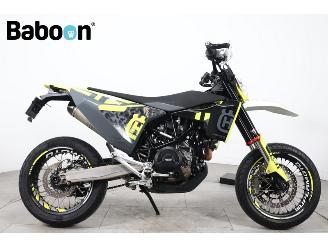 danneggiata motocicli Husqvarna  701 Supermoto 2023/11