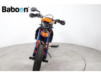 KTM 690 SMC R picture 7
