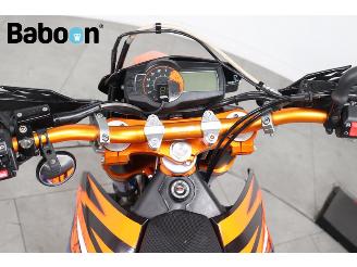 KTM 690 SMC R picture 18