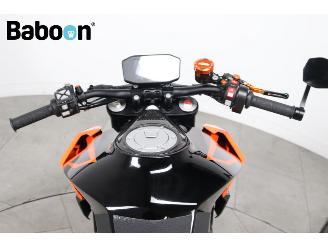 KTM 1290 Super Duke R ABS picture 16