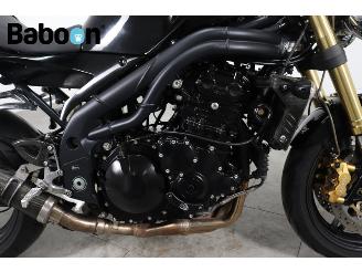 Triumph Speed Triple 1050 picture 11