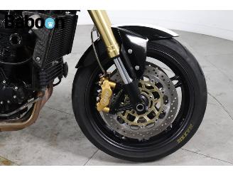 Triumph Speed Triple 1050 picture 10