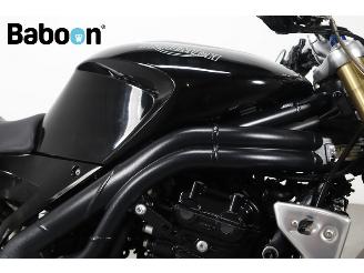 Triumph Speed Triple 1050 picture 11
