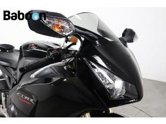 Honda CBR 1000 RR Fireblade picture 9