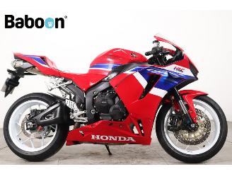 skadebil motor Honda CBR 600 RR 2025/10