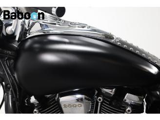 Kawasaki VN 2000  picture 17