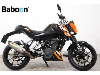 Vaurioauto  motor cycles KTM 125 Duke ABS 2015/1