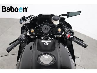 Yamaha  YZF- R7 picture 13