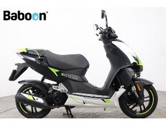 dommages scooters Peugeot  Speedfight 45KM 2021/7