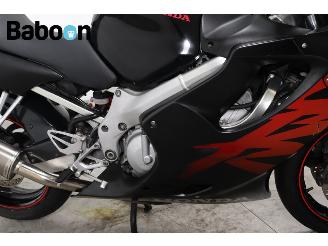 Honda CBR 600 F picture 17