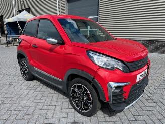 krockskadad bil brommobiel Ligier  JS60 Chic Sun 45KM 2022/10