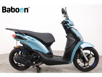 uszkodzony skutery Piaggio  Liberty S 45KM 2025/11