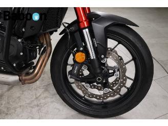 Honda CB 750 Hornet picture 20