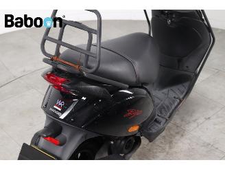 Piaggio  Zip 45KM picture 14