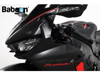 Honda CBR 1000 RR Fireblade picture 16