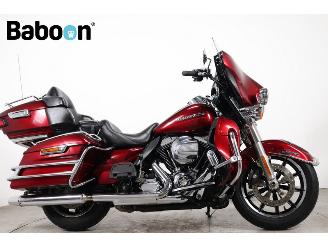 škoda motocykly Harley-Davidson  FLHTK Ultra Glide Limited ABS 2015/11