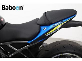 Suzuki  GSX-8R picture 14