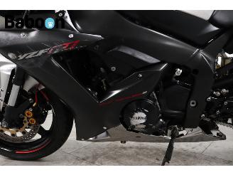 Yamaha  YZF-R1 picture 14