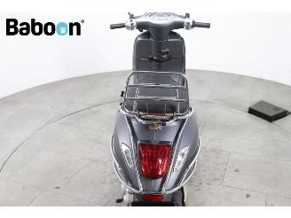 Vespa  Sprint 25KM picture 13