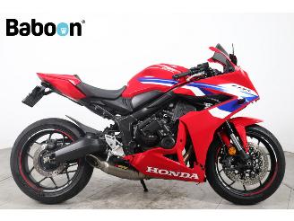 damaged motor cycles Honda  CBR 650 R 2025/10
