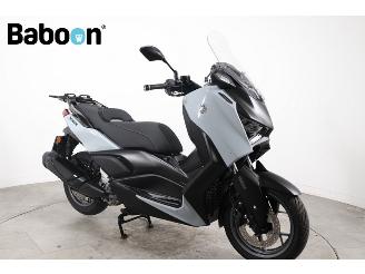 Yamaha XMAX 300 Tech MAX+ picture 8