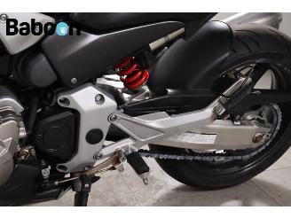 Honda CB 900 F Hornet picture 20