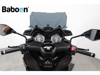 Yamaha  X-MAX 300 Tech Max ABS picture 18
