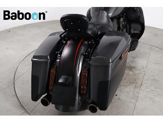 Harley-Davidson  FLHXSE CVO Street Glide 117 picture 17
